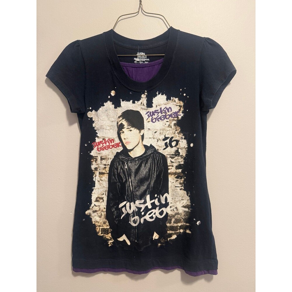 Justin Bieber Size Large Shirt 2011 Y2K